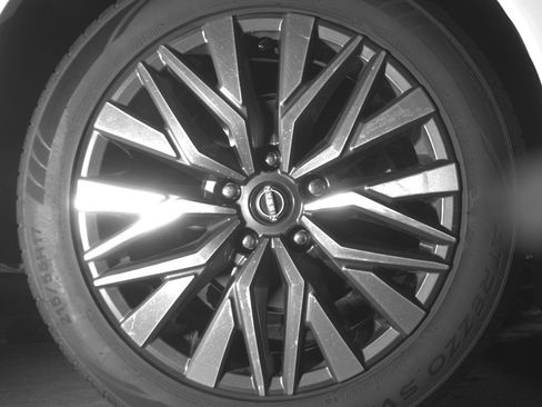 Used 2025 Nissan Altima 2.5 SV FWD image 15