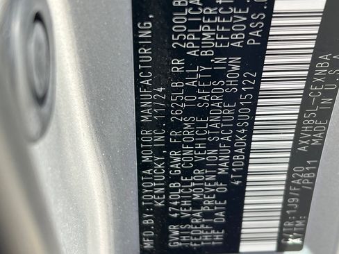 Used 2025 Toyota Camry LE w/ Convenience Package image 24