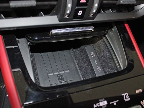 Certified 2026 Porsche Cayenne E-Hybrid Coupe image 30