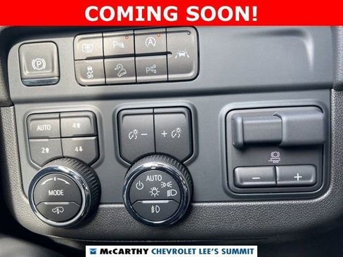 Used 2025 Chevrolet Tahoe High Country AWD/4WD image 10