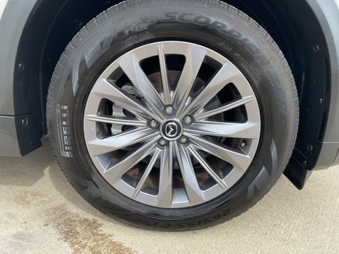 Used 2025 MAZDA CX-90 3.3 Turbo w/ Select Package AWD/4WD image 32