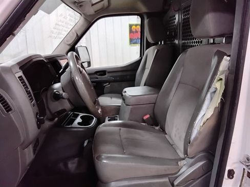 Used 2019 Nissan NV 2500 SV image 11