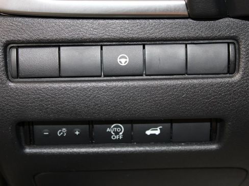 Used 2024 Nissan Rogue SV AWD/4WD image 33