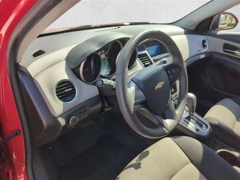 Used 2016 Chevrolet Cruze LS FWD image 16