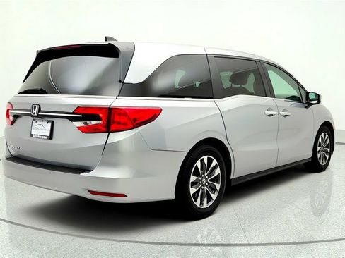 Used 2023 Honda Odyssey EX-L image 5