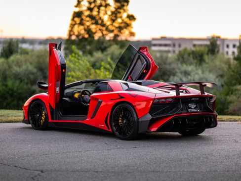 Used 2016 Lamborghini Aventador LP 750-4 Superveloce image 82