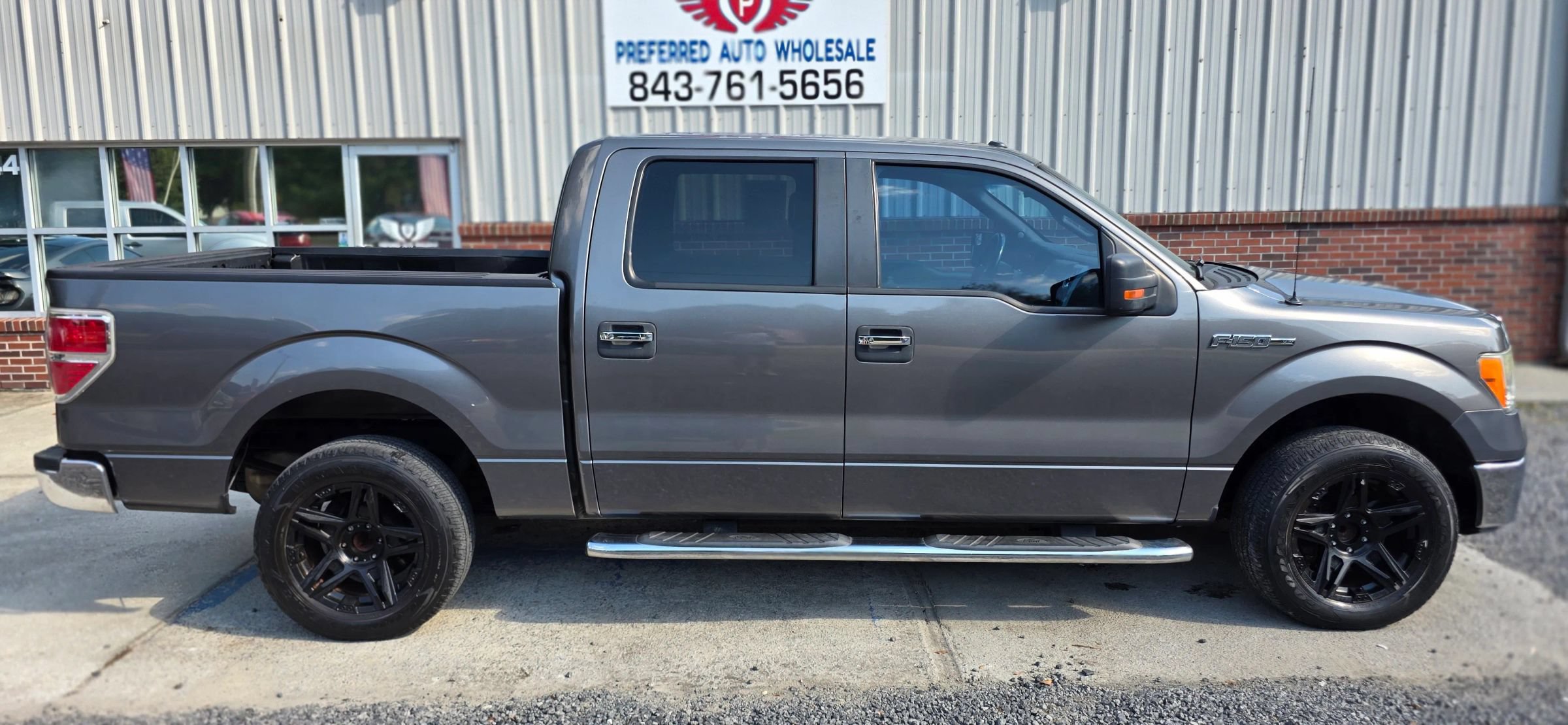 Used 2013 Ford F150 XLT w/ Luxury Equipment Group RWD image 4