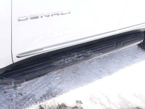 Used 2024 GMC Yukon Denali w/ Max Trailering Package image 15