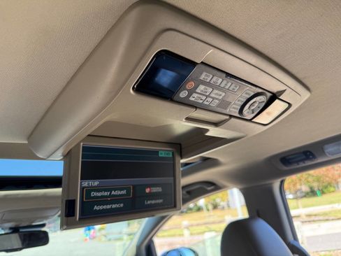 Used 2014 Honda Odyssey Touring image 18