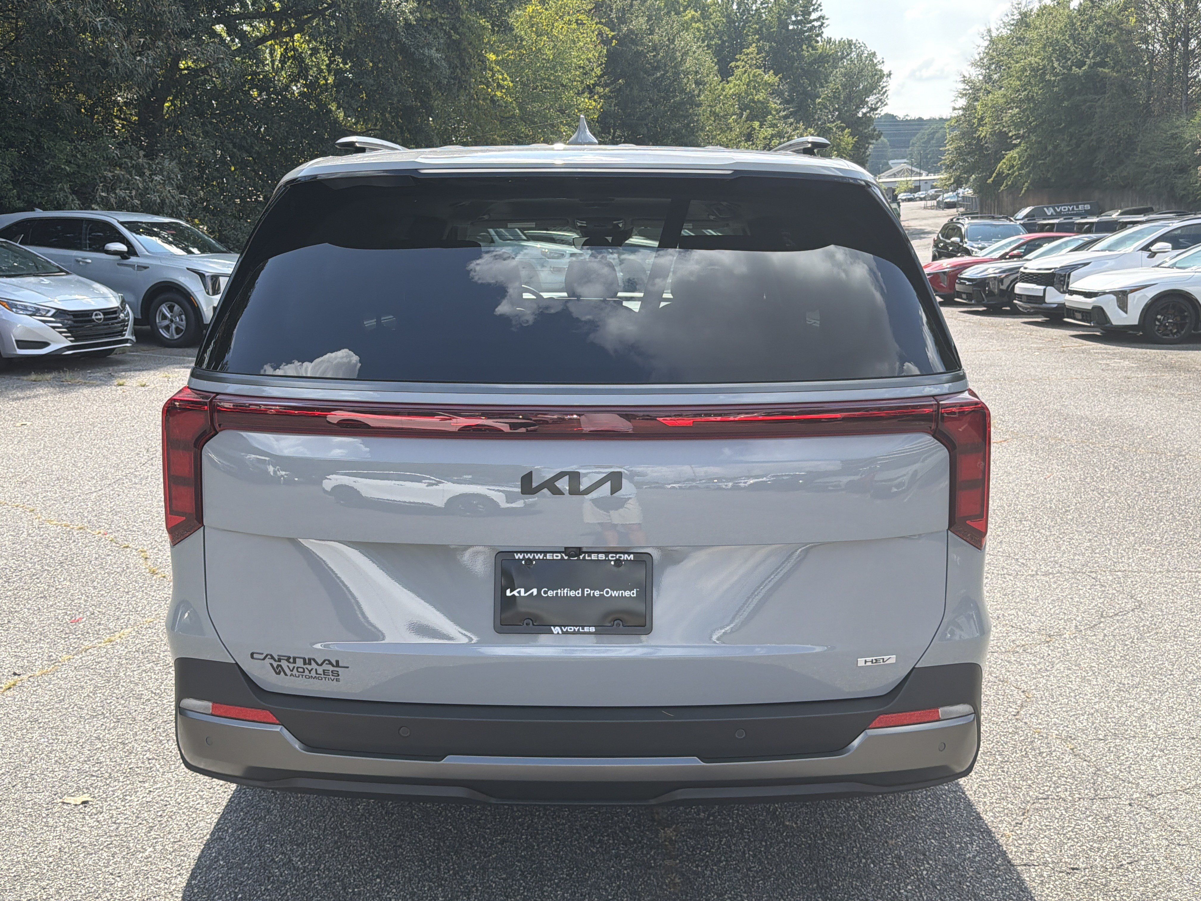 Certified 2026 Kia Carnival SX FWD image 6