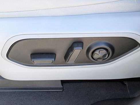 Used 2022 Jeep Grand Cherokee Overland image 20