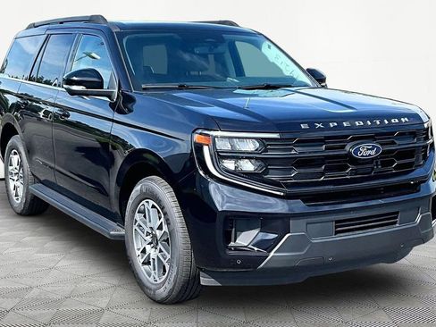 New 2025 Ford Expedition Active RWD image 1