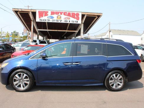 Used 2015 Honda Odyssey Touring image 7