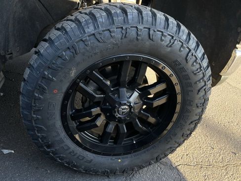 Used 2021 Chevrolet Silverado 1500 LTZ w/ LTZ Premium Package image 27