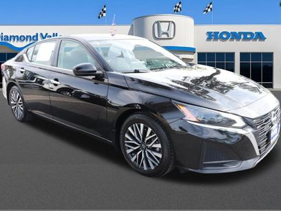 Used 2023 Nissan Altima 2.5 SV w/ SV Premium Package