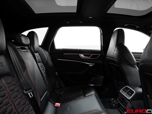 Used 2023 Audi RS 6 AWD/4WD image 36