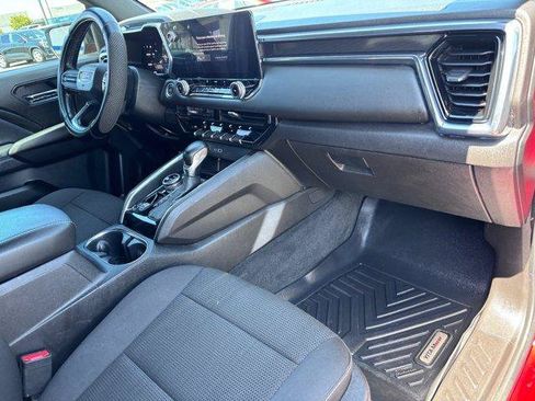 Used 2024 GMC Canyon Elevation AWD/4WD image 11