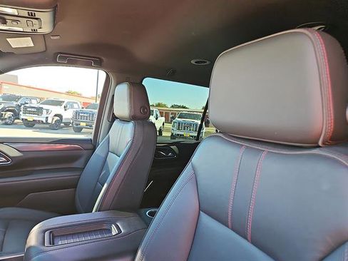 Used 2023 Chevrolet Tahoe RST image 13