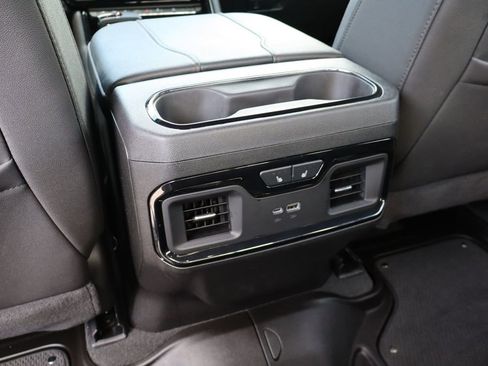 Used 2025 GMC Sierra 1500 AT4 w/ AT4 Premium Package AWD/4WD image 53