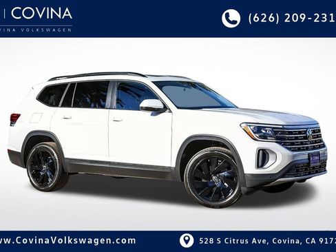 New 2026 Volkswagen Atlas SE image 1