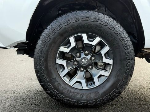 Certified 2023 Toyota Tacoma SR image 9