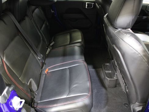 Used 2019 Jeep Wrangler Unlimited Rubicon AWD/4WD image 39