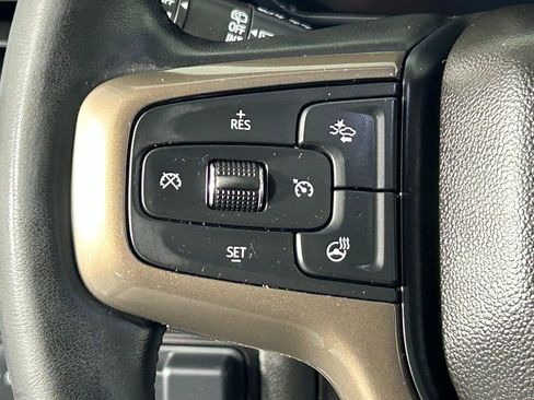 Used 2023 Chevrolet Suburban High Country w/ Premium Package image 32