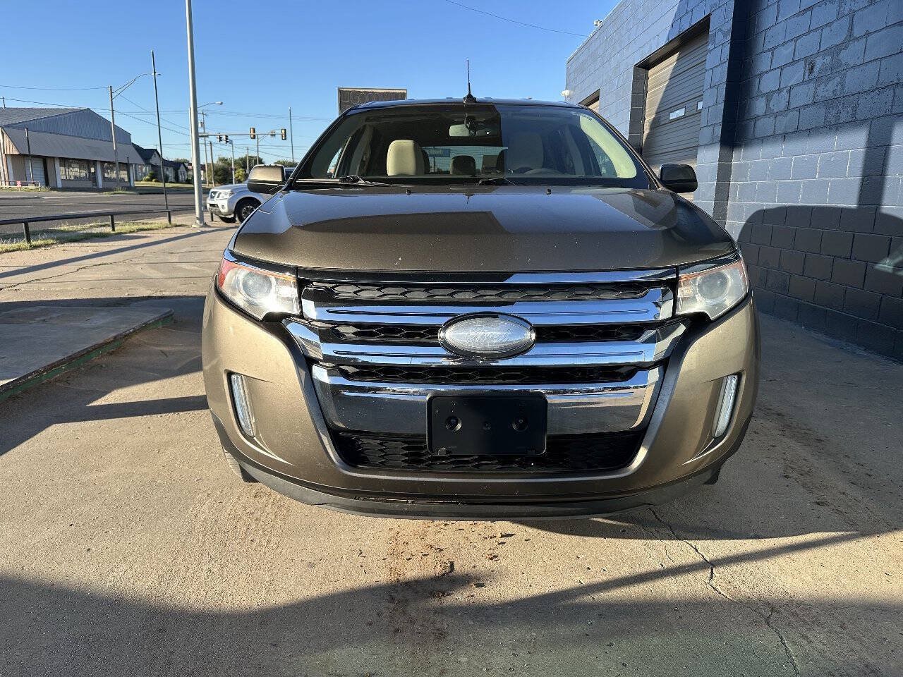 Used 2012 Ford Edge SEL FWD image 3