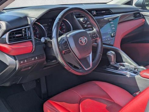 Used 2019 Toyota Camry XSE FWD image 8