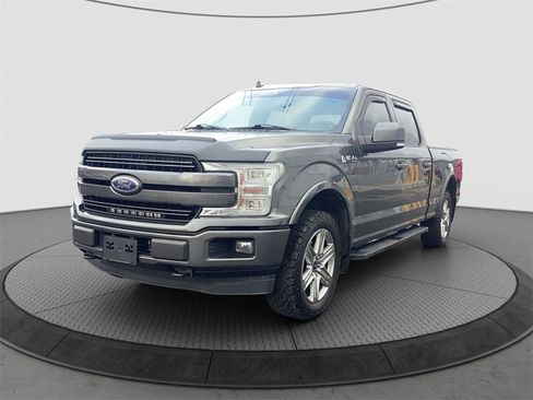 Used 2018 Ford F150 Lariat w/ Equipment Group 502A Luxury image 3