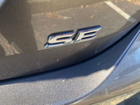 Used 2024 Toyota Camry SE image 14