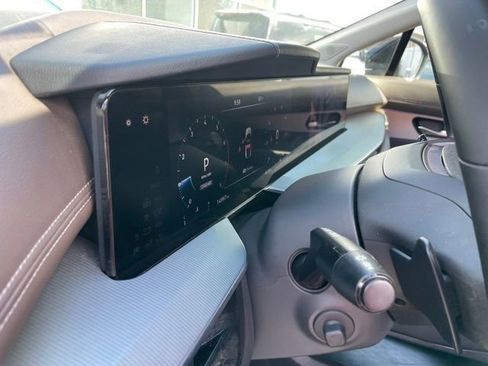 Certified 2025 Nissan Murano Platinum w/ Cargo Package AWD/4WD image 17