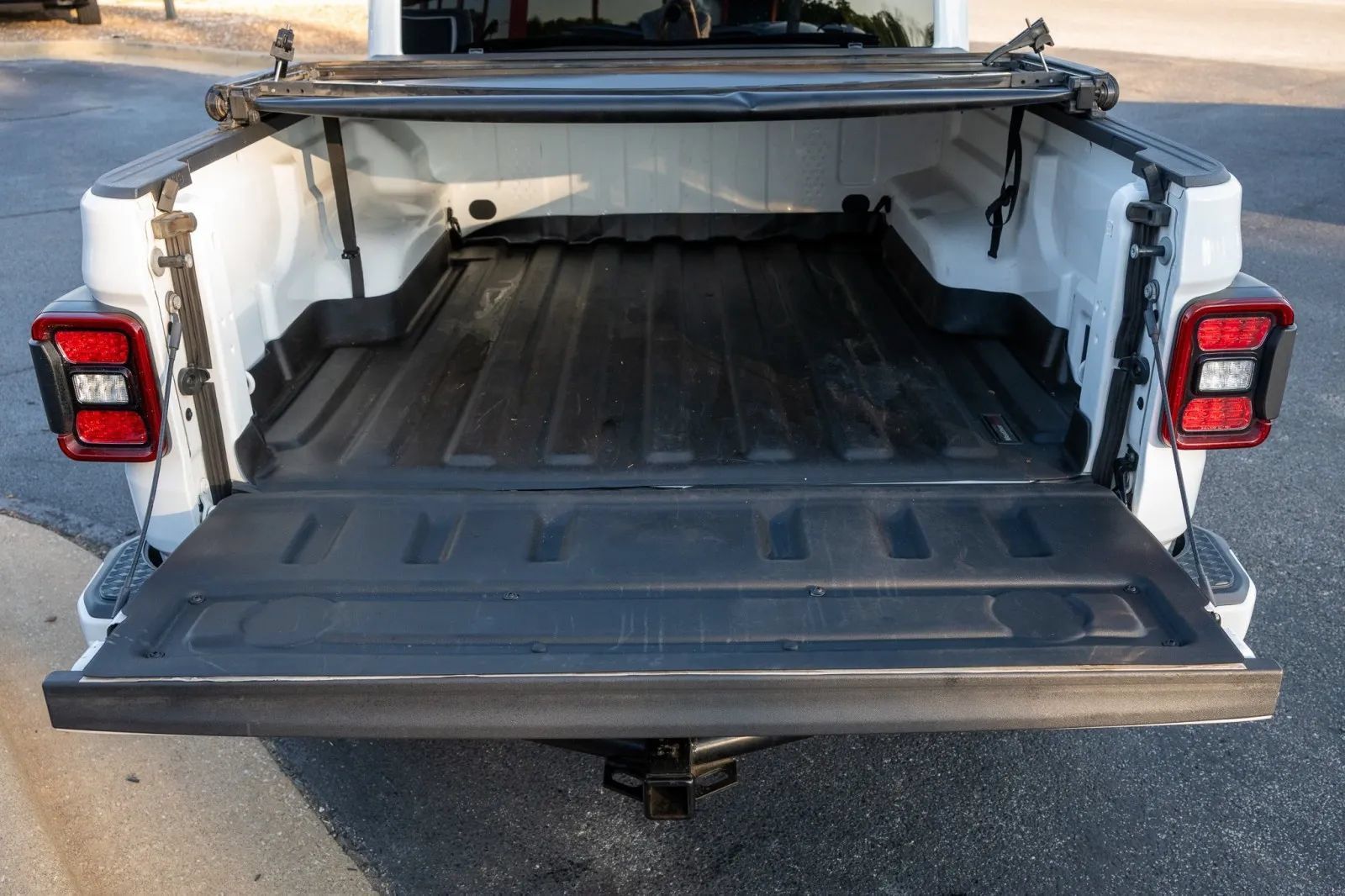 Used 2022 Jeep Gladiator Overland AWD/4WD image 42
