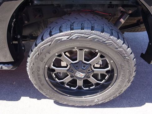 Used 2018 Ford F150 Lariat image 13