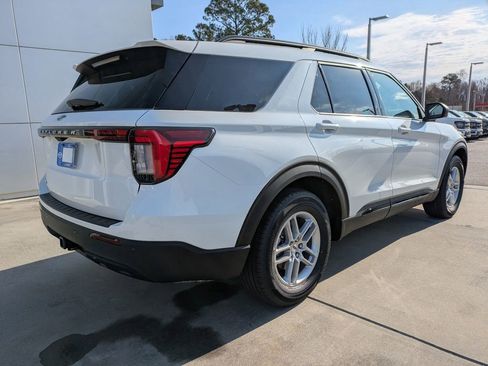 New 2026 Ford Explorer Active image 4
