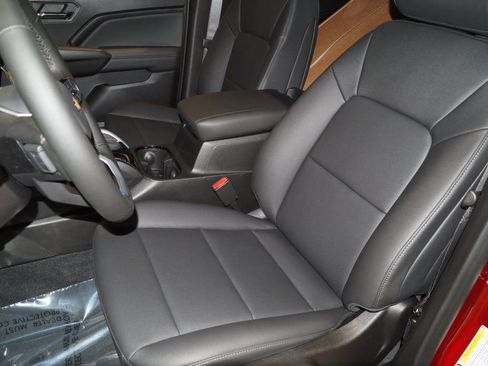 New 2024 Chevrolet Colorado LT w/ LT Convenience Package III image 15