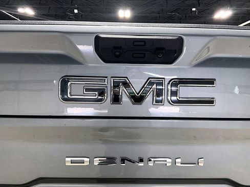 Used 2024 GMC Sierra 3500 Denali Ultimate AWD/4WD image 39