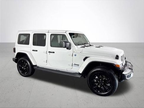 Certified 2025 Jeep Wrangler Unlimited Sahara AWD/4WD image 5