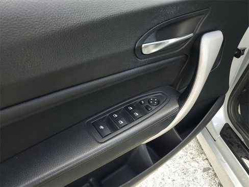 Used 2016 BMW M235i Convertible image 15