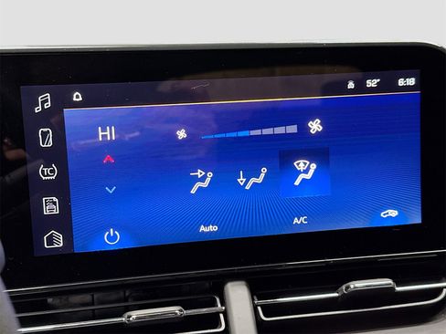 Certified 2024 Chevrolet Trax LT image 15