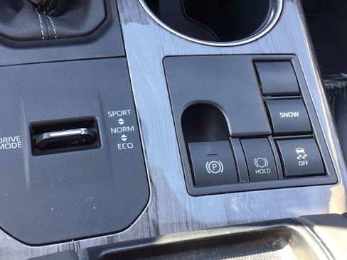 Used 2023 Toyota Highlander Limited image 27