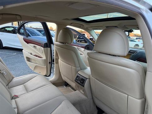 Used 2012 Lexus LS 460 image 21