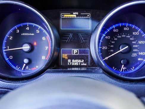 Used 2017 Subaru Outback 2.5i Limited image 26