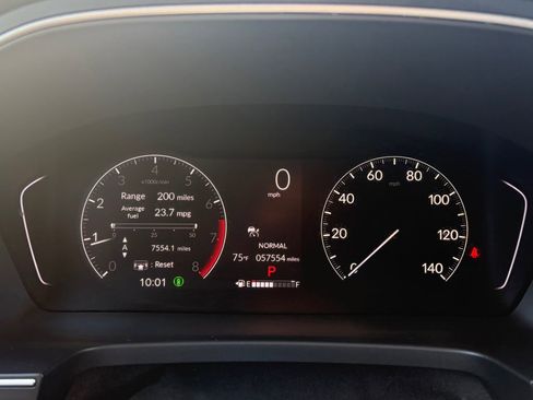 Used 2024 Honda Pilot Touring image 5