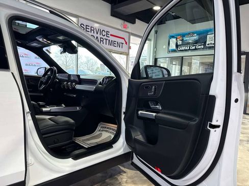 Used 2023 Mercedes-Benz EQB 300 4MATIC w/ Driver Assistance Package image 34