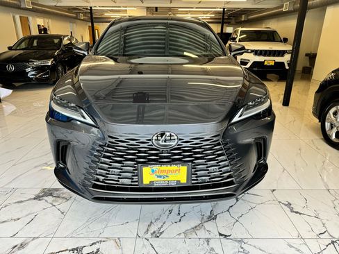 Used 2024 Lexus RX 350 FWD w/ Convenience Package image 2