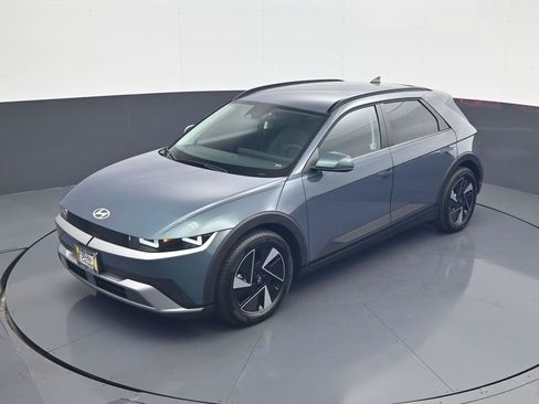 New 2025 Hyundai Ioniq 5 SEL image 13