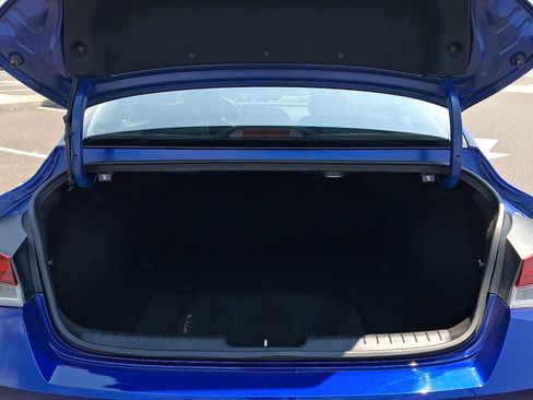 Certified 2023 Hyundai Elantra Limited FWD image 29