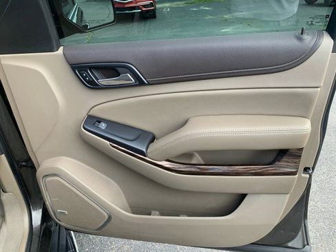 Used 2020 GMC Yukon SLT w/ Open Road Package AWD/4WD image 20