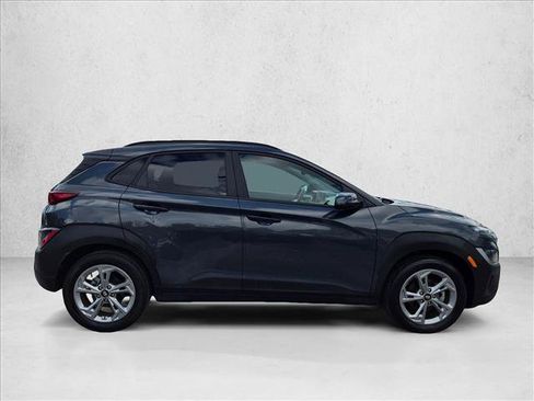 Used 2022 Hyundai Kona SEL FWD image 4